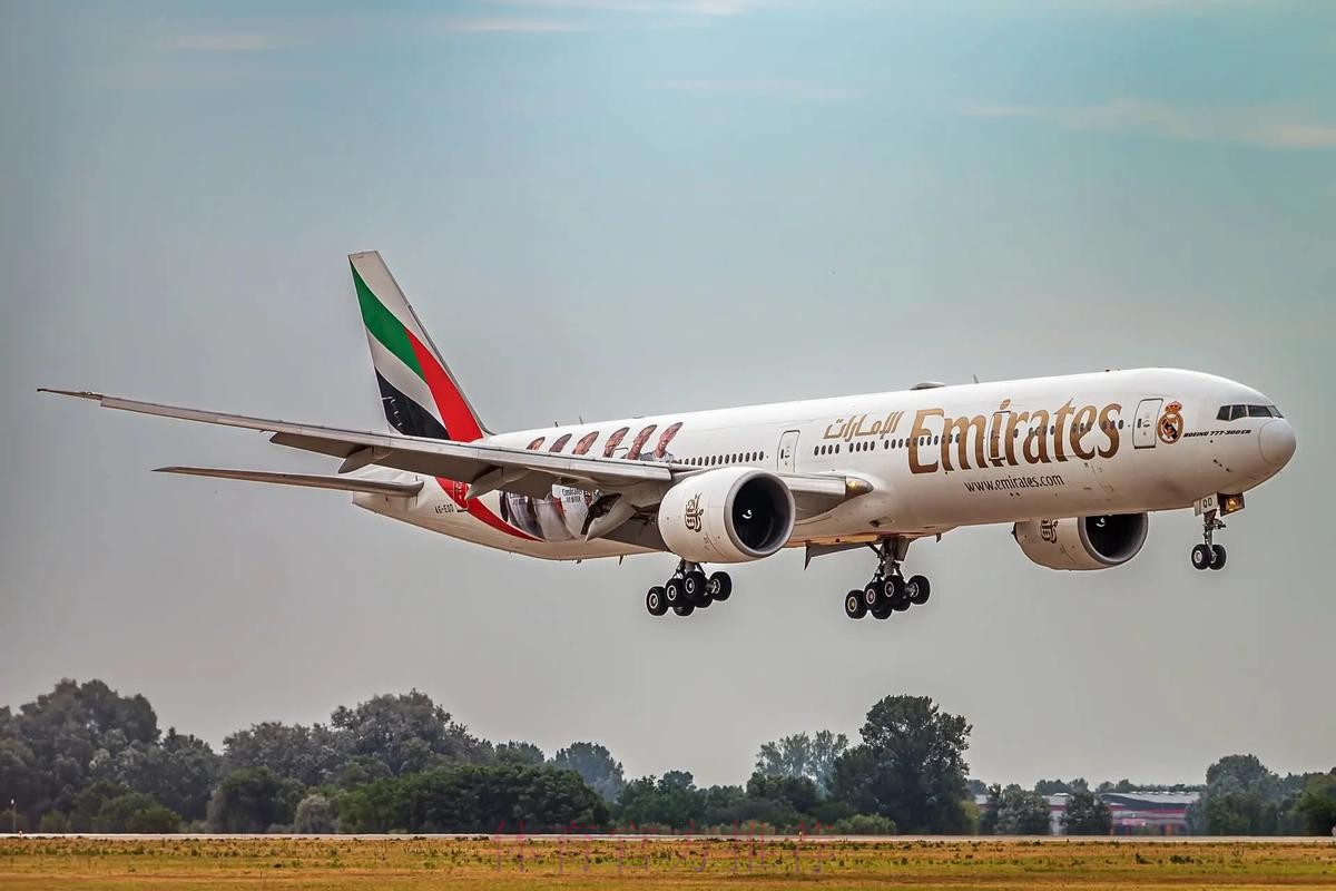 官方:皇马与赞助商阿联酋航空成功续约至2026年